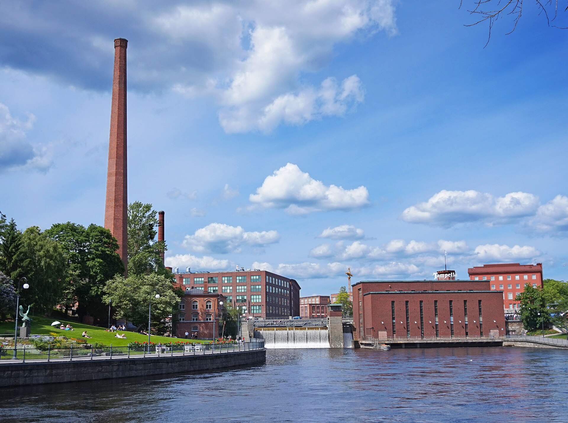 Tammerkoski Tampereen keskustassa — tuholaiset Tampereella