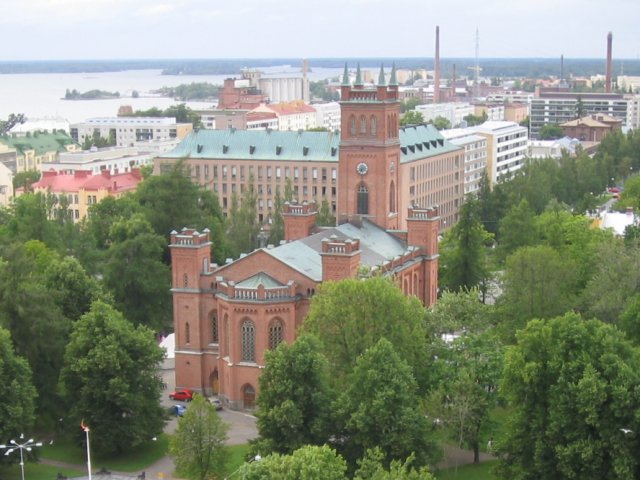 Vaasan kirkko keskustassa — tuholaiset Vaasassa